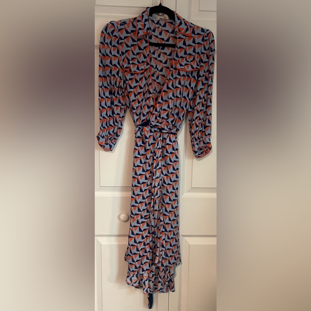 Diane von Ferstenberg Ana Geometric-Print Crepe Wrap Dress in Orange & Blue